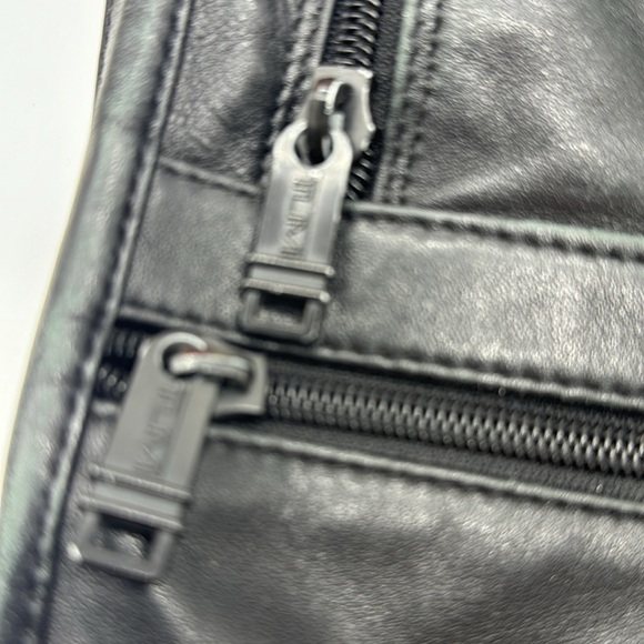 Tumi Black Super Soft Leather Briefcase BP6641B - Picture 5 of 16